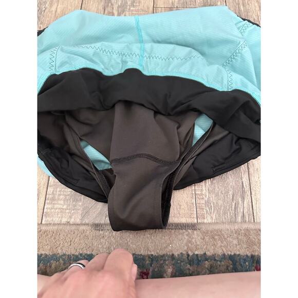 Lululemon Women's 6 Run Bright At Night Short Active Running Shorts Size 10 - Picture 8 of 8